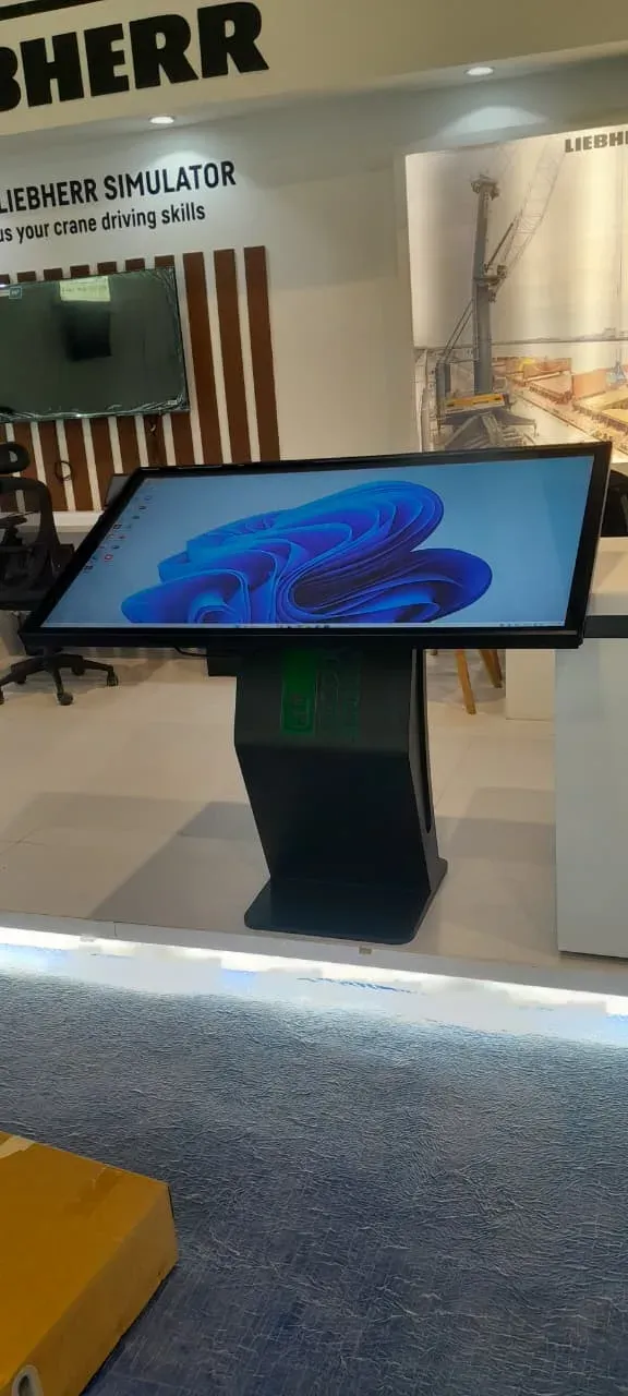 Ruqaqa free-standing 4K collaborative interactive touch-screen kiosk for display and engagement